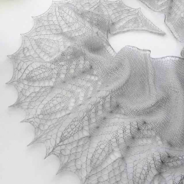 Easy knit lace shawl pattern free