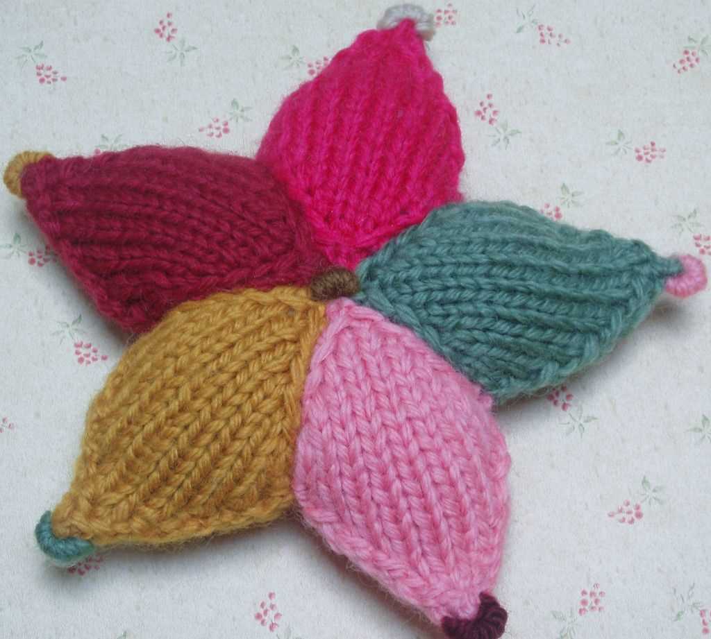 Easy knitted star pattern