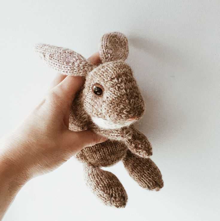 Easy rabbit knitting pattern