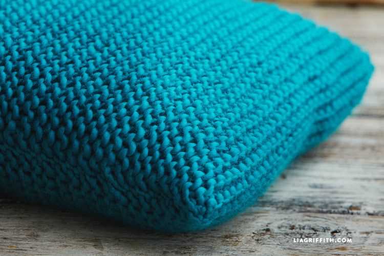 Easy knit pillow pattern