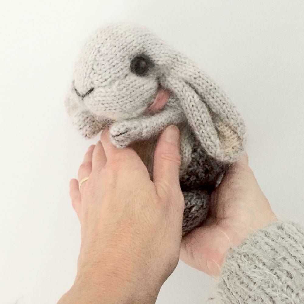 Easy rabbit knitting pattern