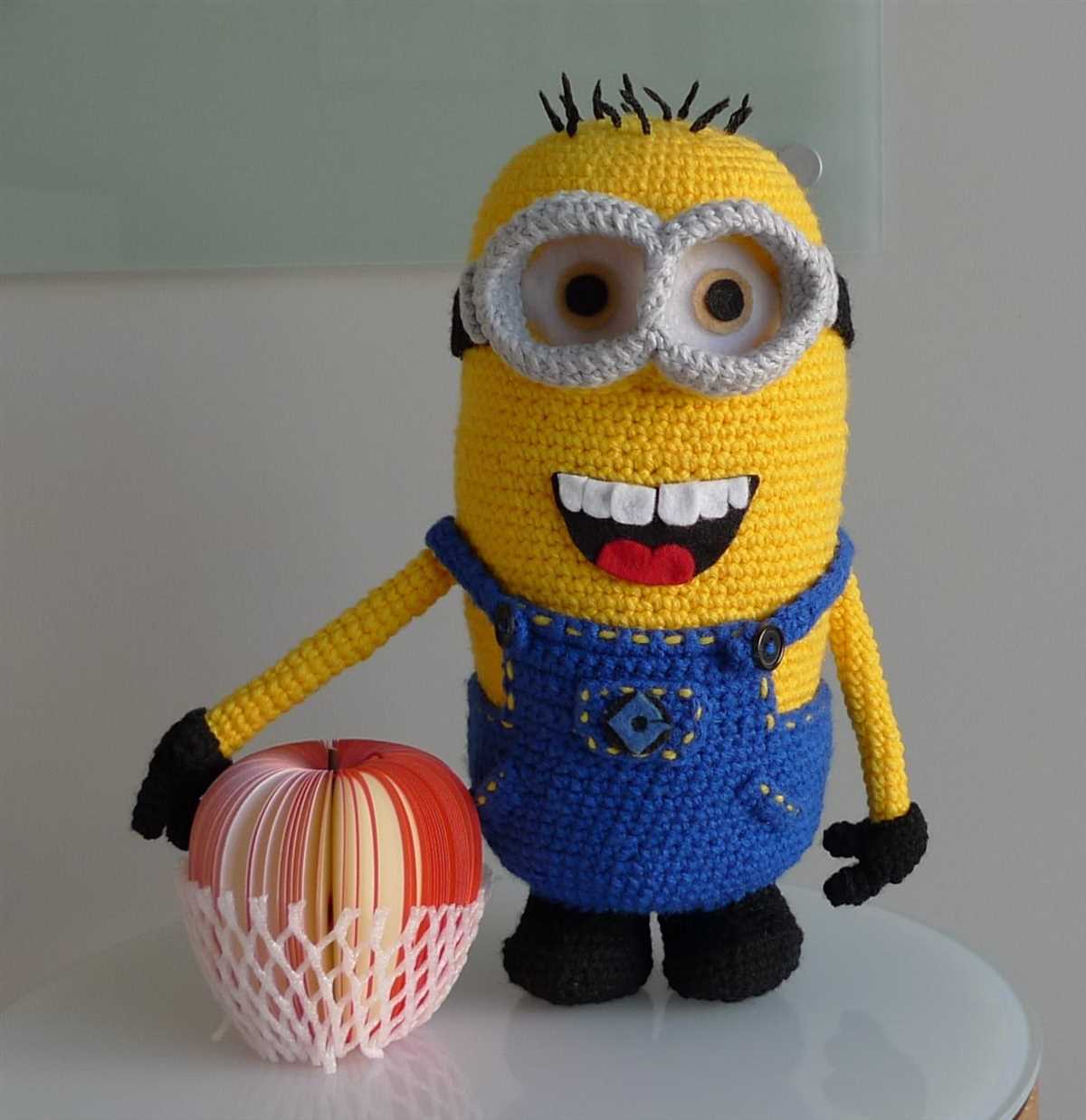 Knitting pattern minion despicable me