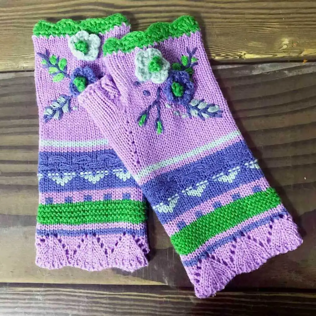 Knitted gloves without fingers pattern