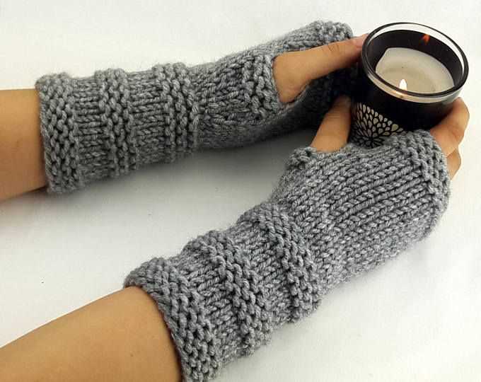 Chunky fingerless gloves knitting pattern