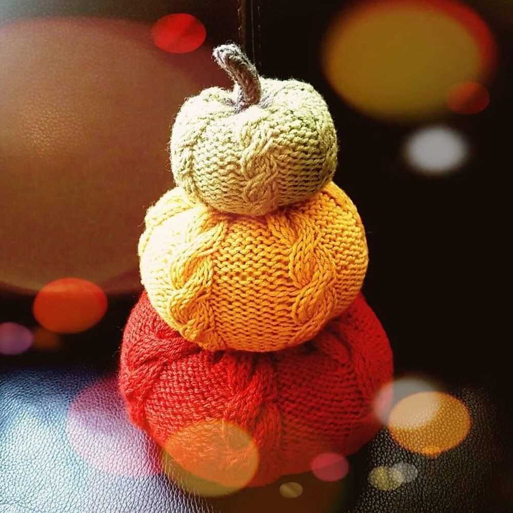 Free patterns for knitted pumpkins
