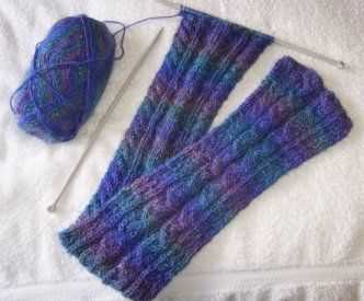 Double cable knit scarf pattern