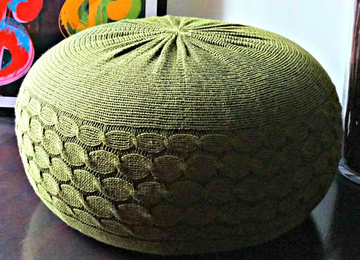 Floor pouf knitting pattern