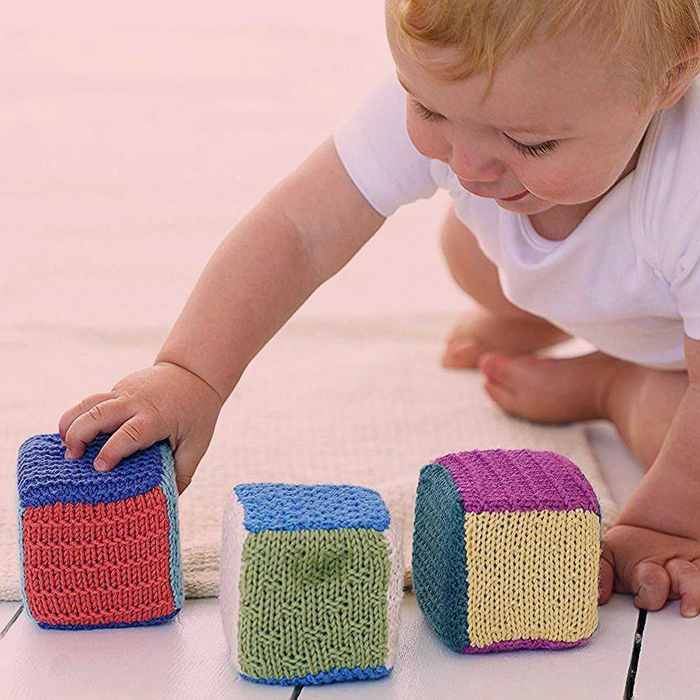 Easy knit toys free patterns