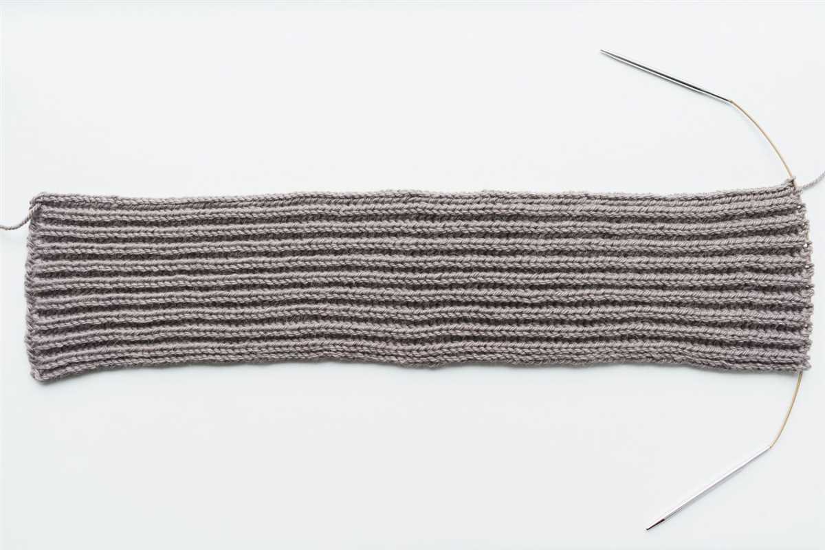 Knit headband with twist pattern
