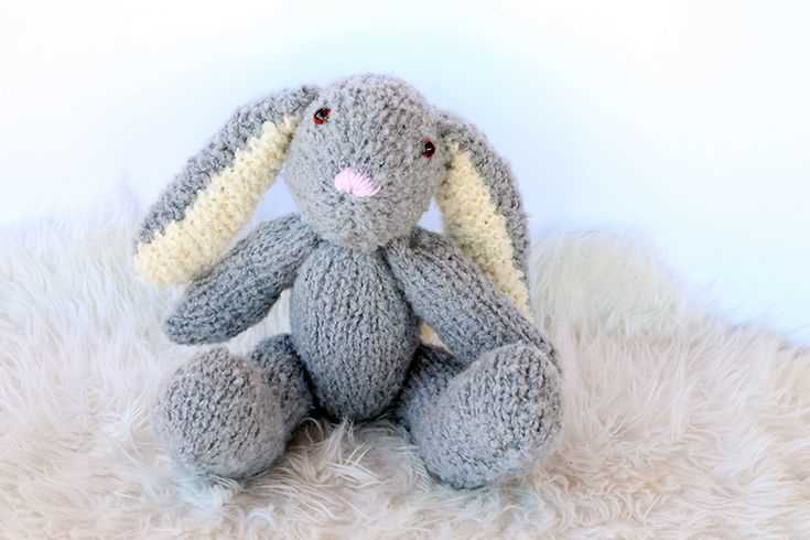 Francis the easter bunny free knitting pattern