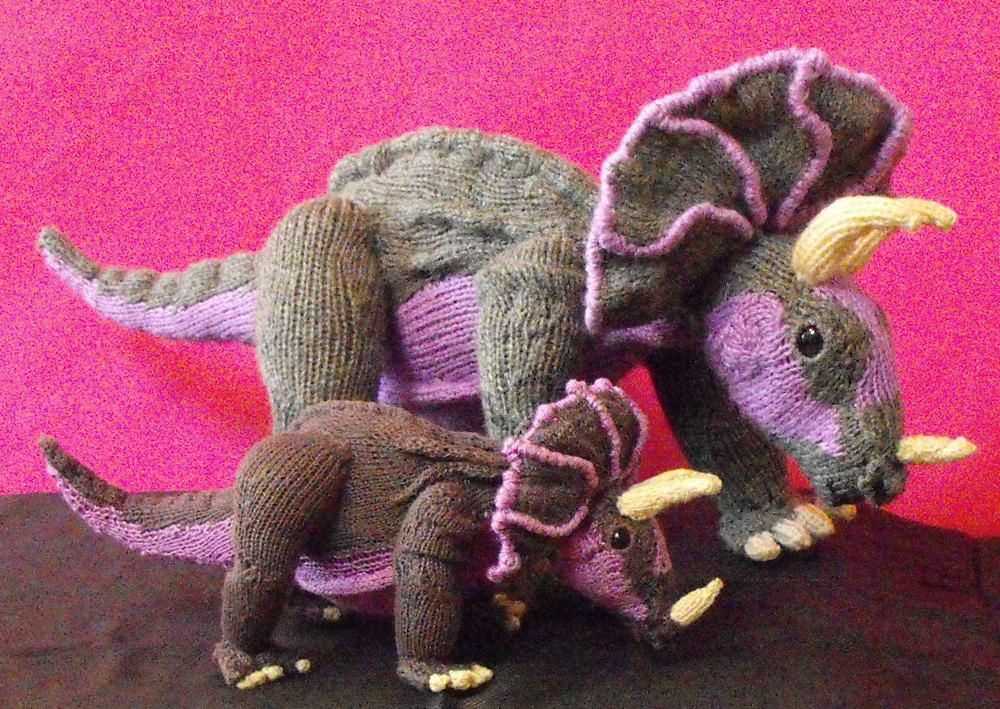 Free dinosaur scarf knitting pattern