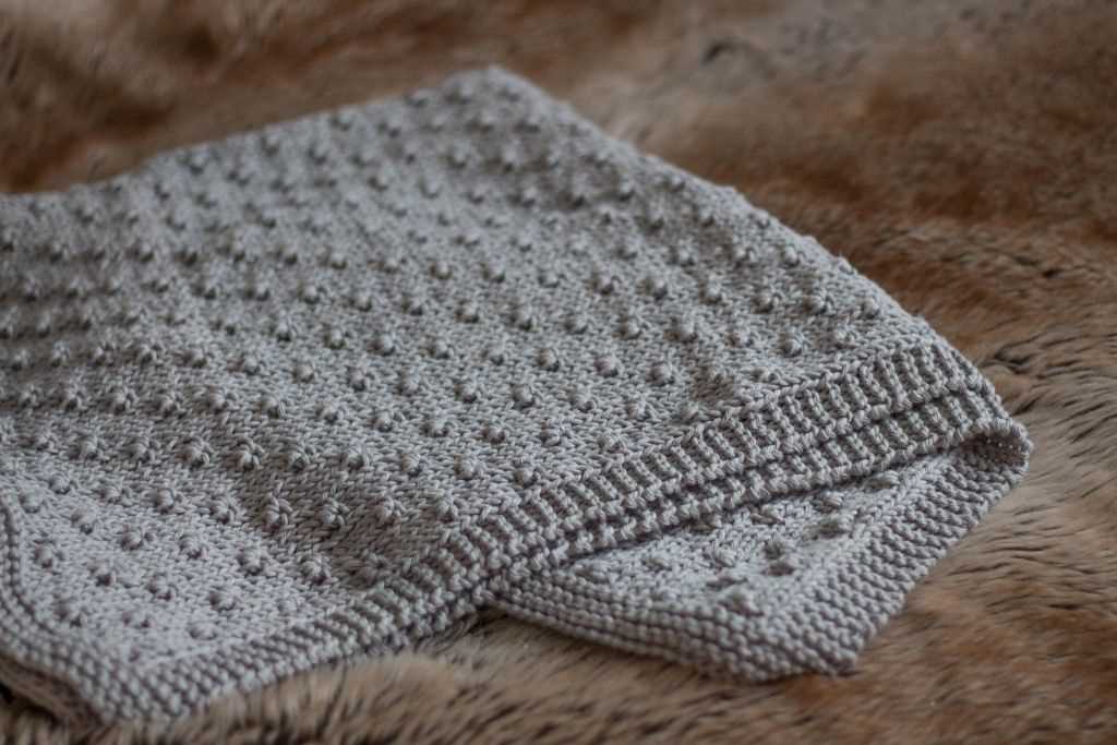 Different knitting patterns for blankets