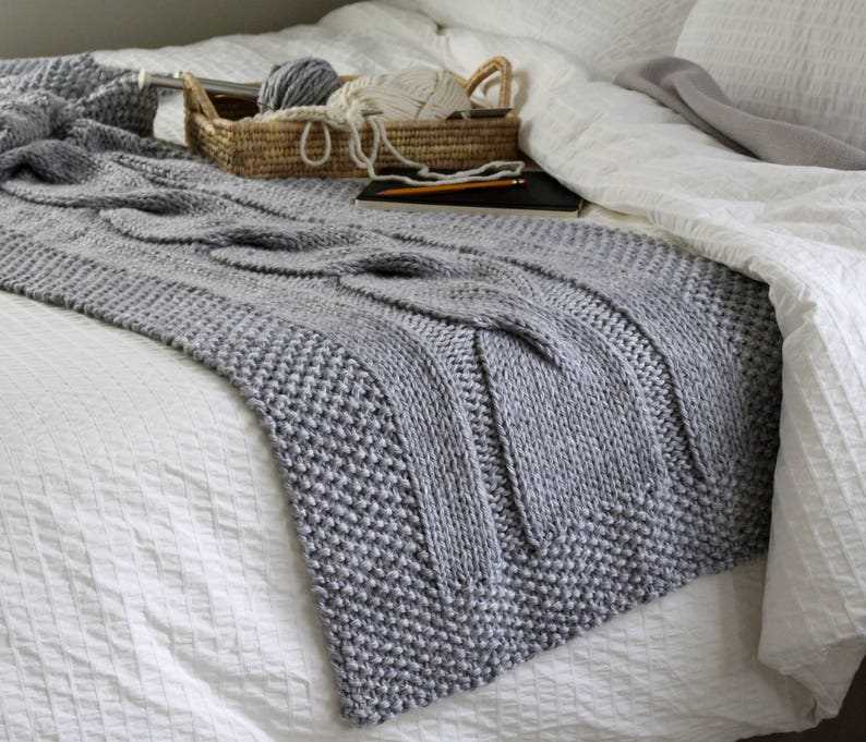 Free knitting pattern for bed throw