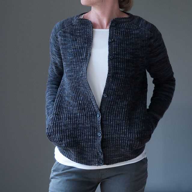 Free knitting pattern for cardigan with pockets