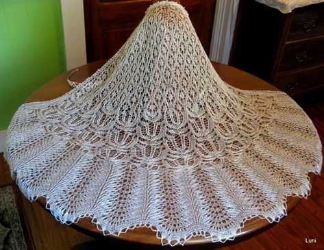 Hand knit wedding dress pattern