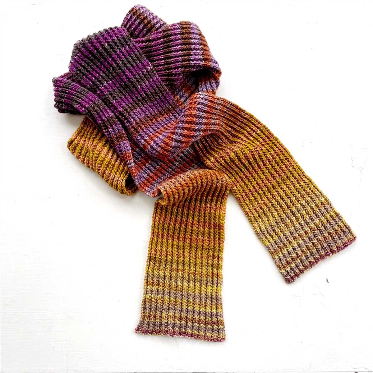 Vertical striped scarf knitting pattern