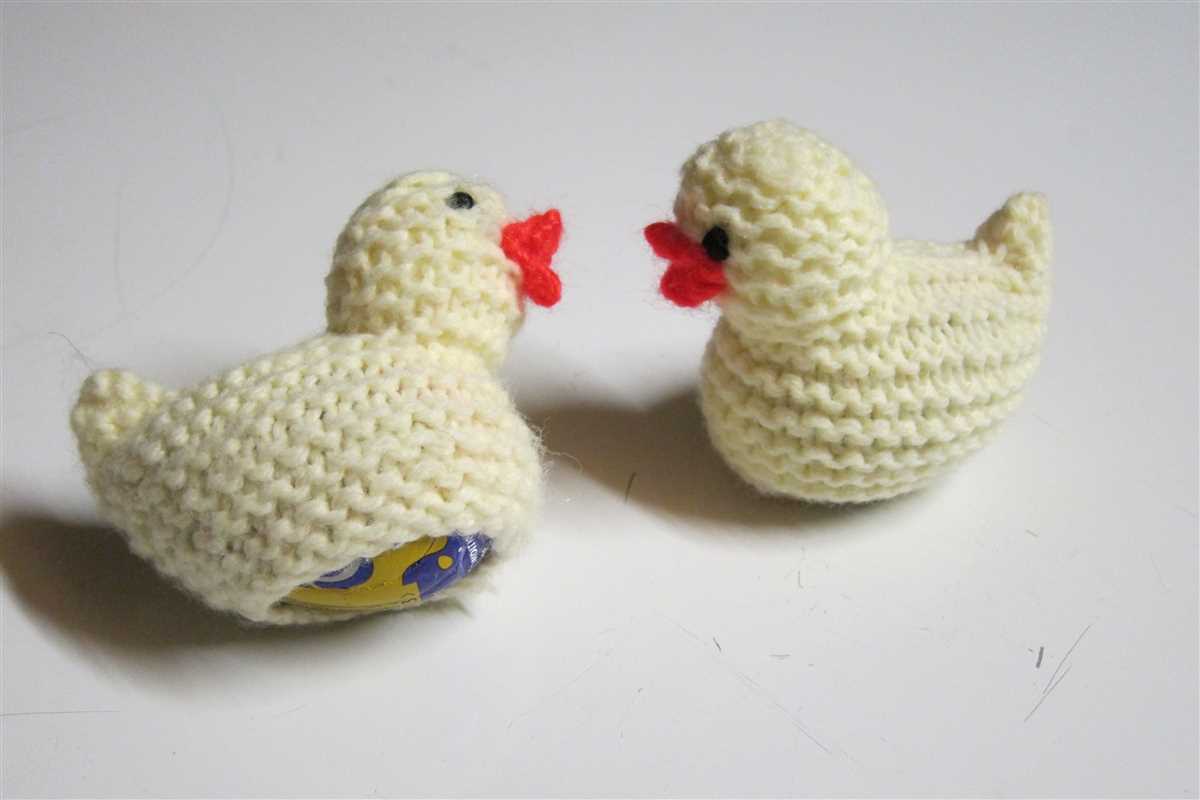 Knitting pattern for small easter chicks