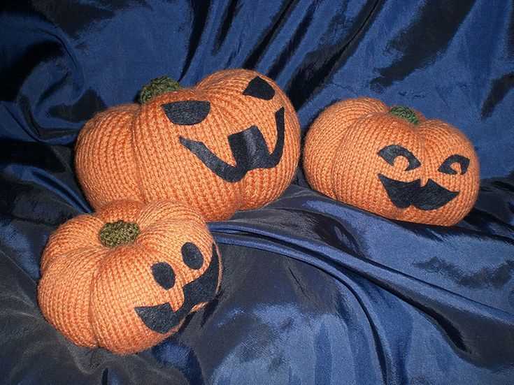 Free pumpkin knitting pattern for chocolate orange