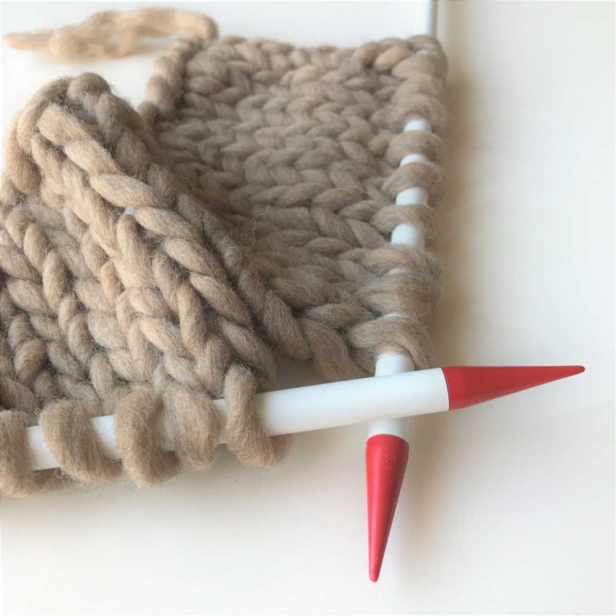 Free ribbed knit hat pattern circular needles