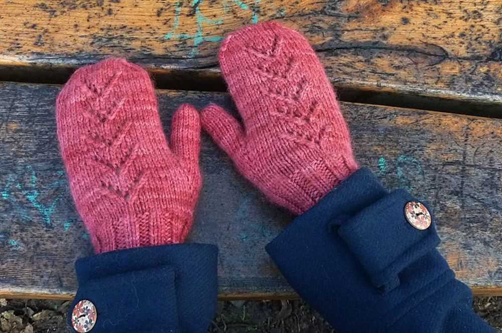 Dk knitting pattern for mittens