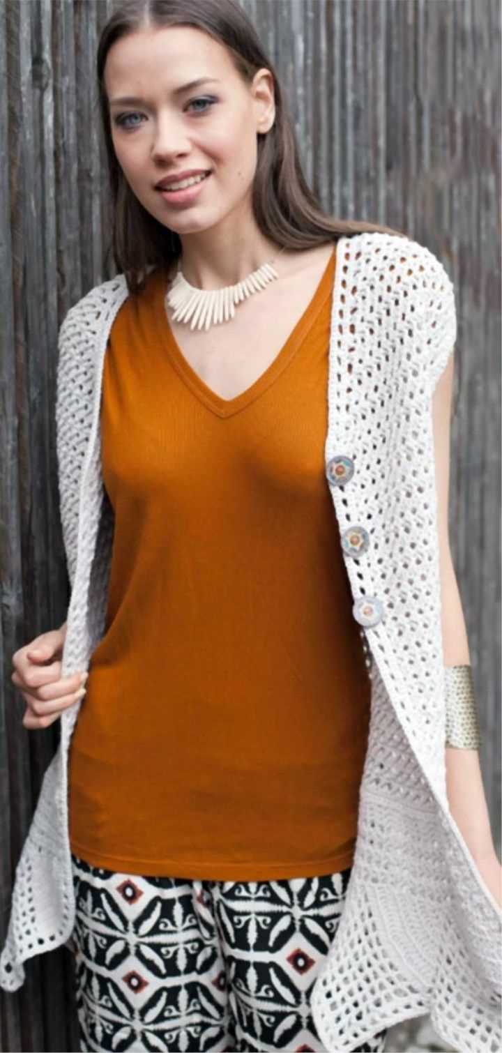Sleeveless vest knitting pattern
