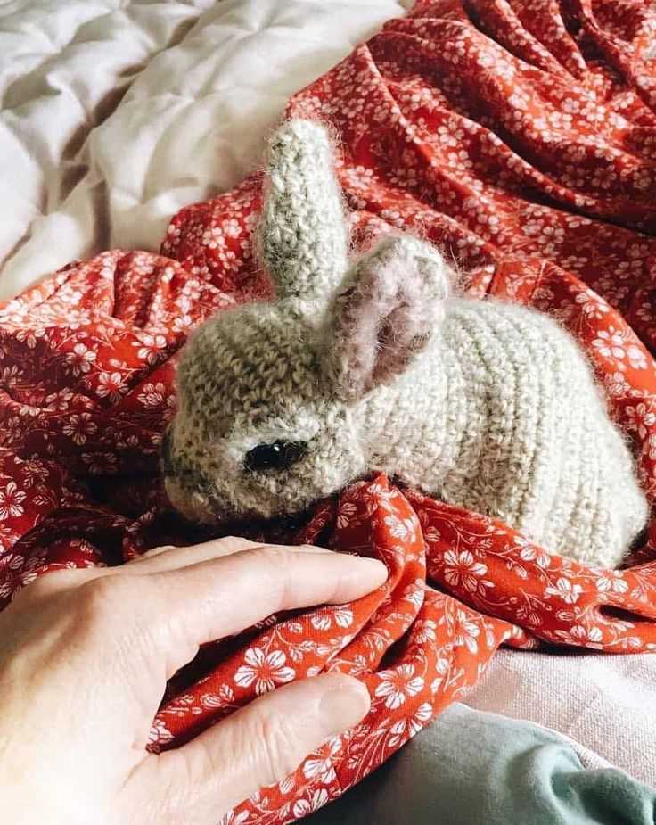 Free easter rabbit knitting patterns