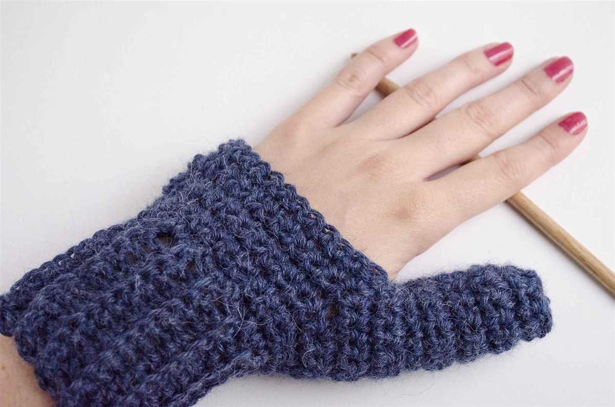 Free fingerless mittens knitting pattern