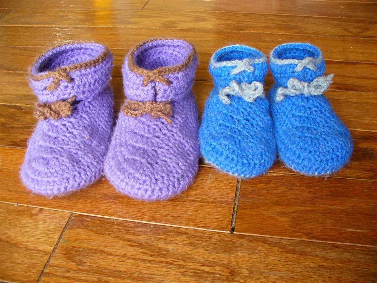 Knit moccasin pattern