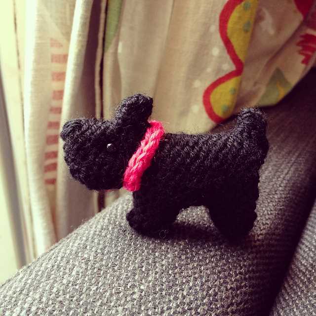 Free knitting patterns for dog toys