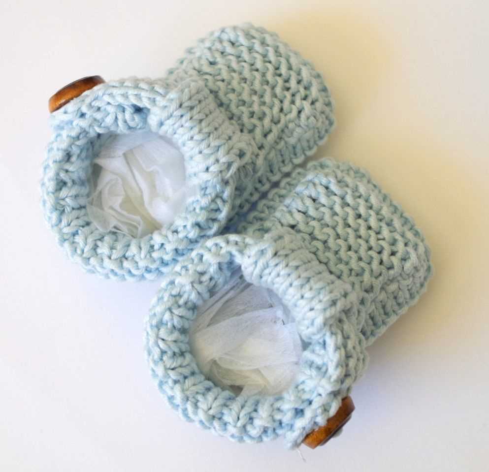 Free knitted baby booties pattern