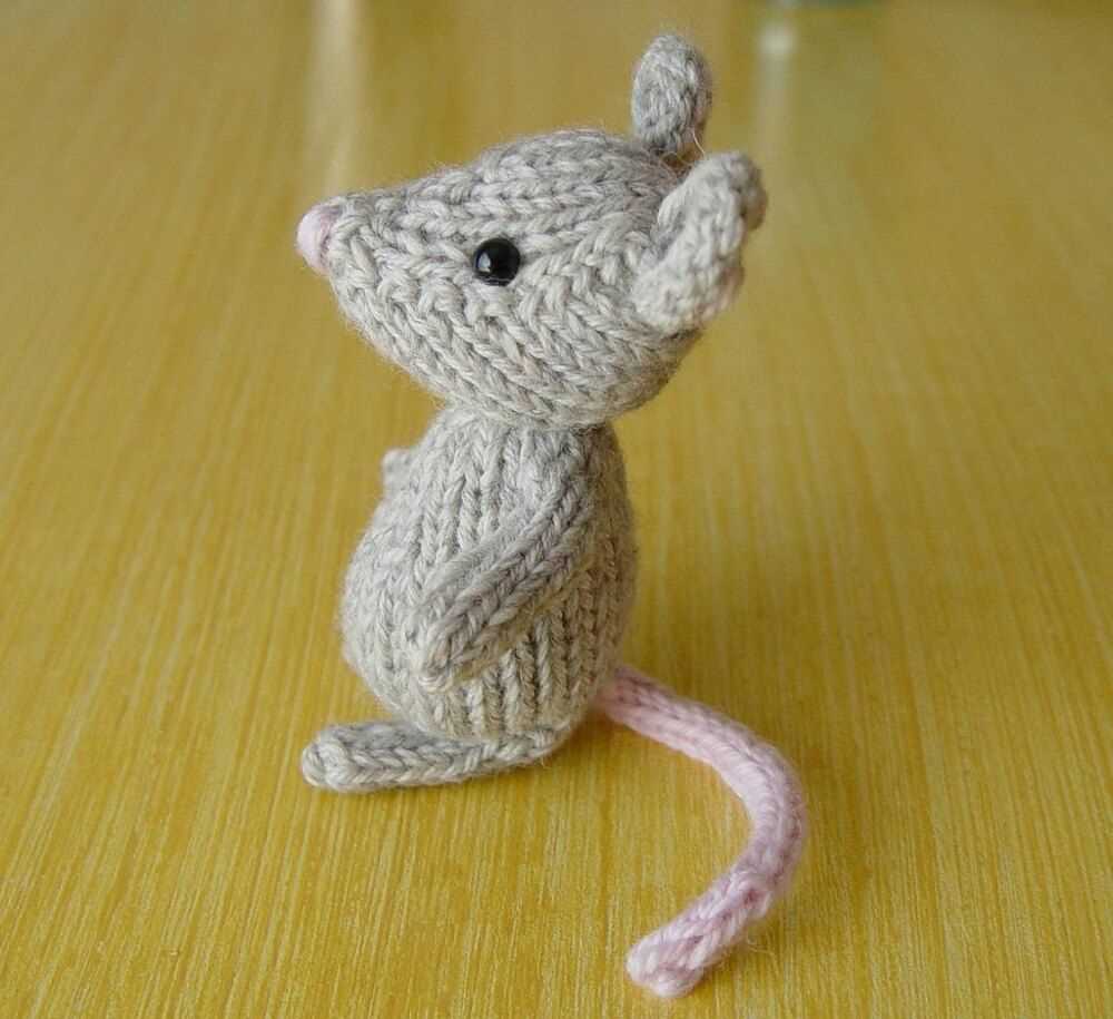 Free knitting pattern for a mouse