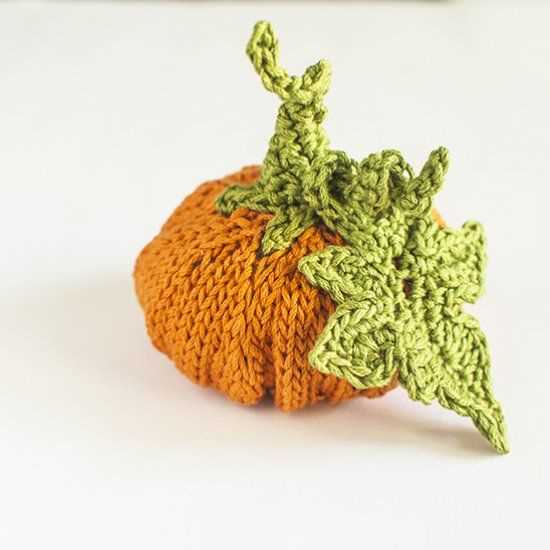 Free knitting pattern for pumpkin leaves