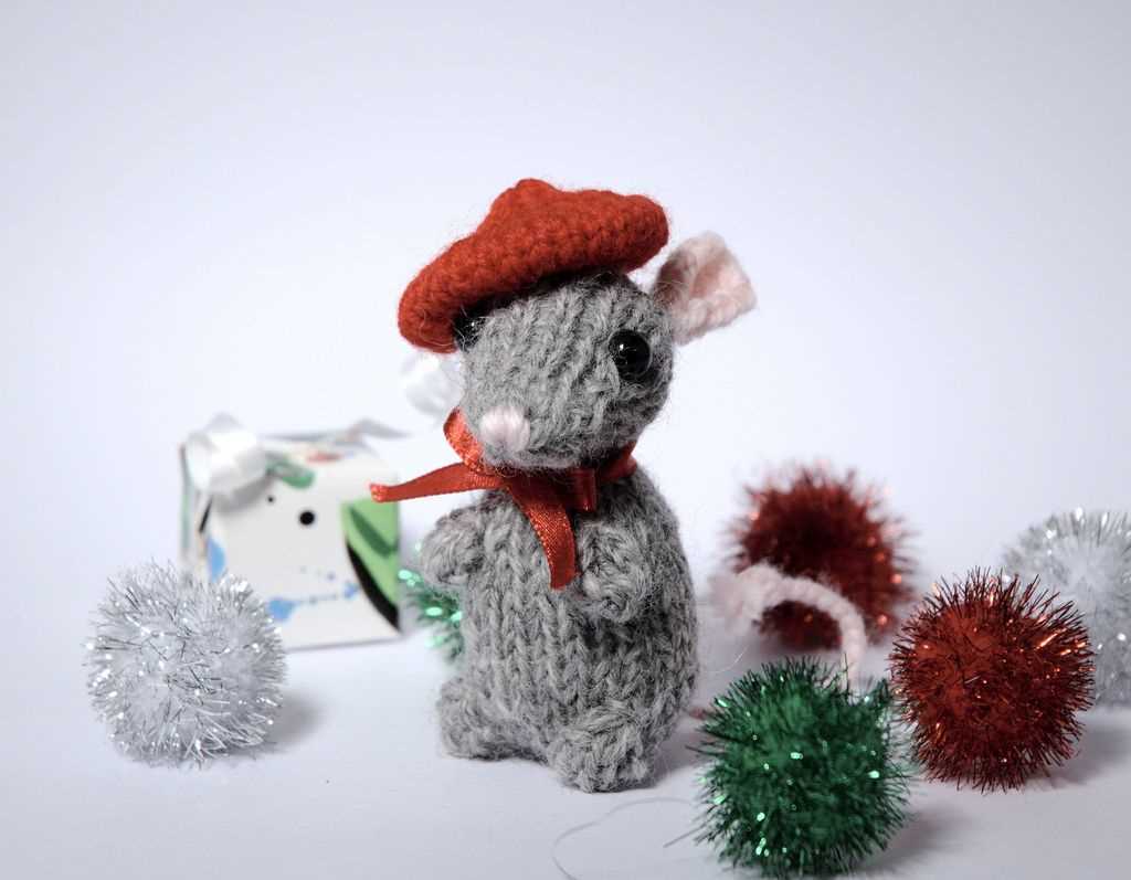 Free knitting patterns for christmas mice