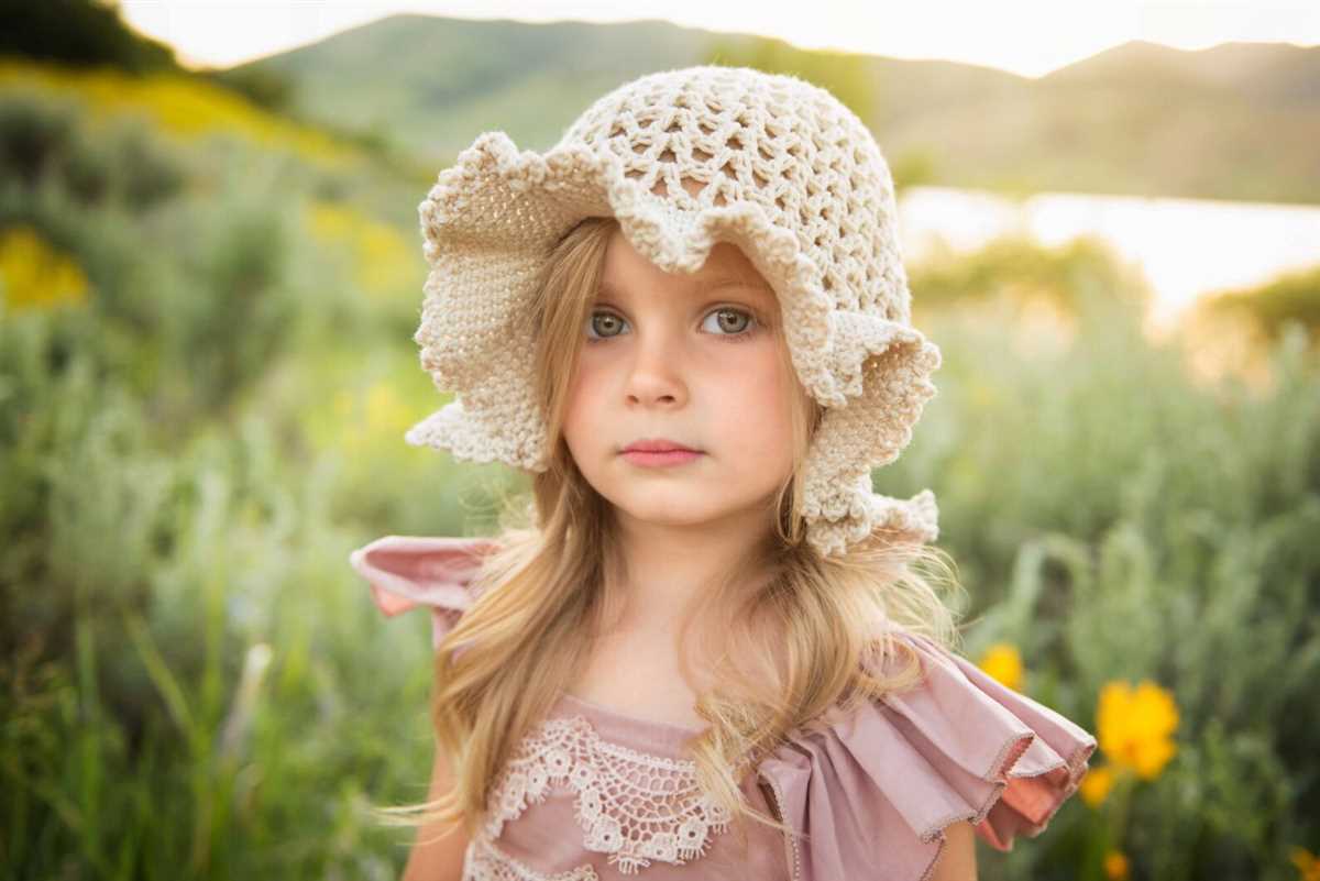 Knitted floppy hat pattern