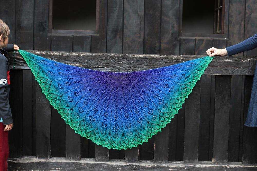 Feather and fan knit shawl pattern