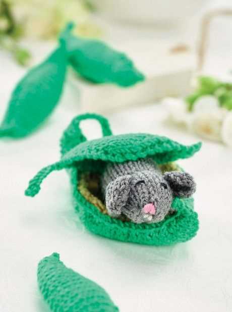 Free knitting patterns for tiny animals