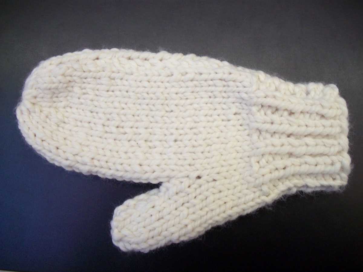 Women's mittens knitting pattern