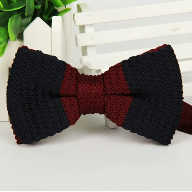 Knitted bow tie pattern