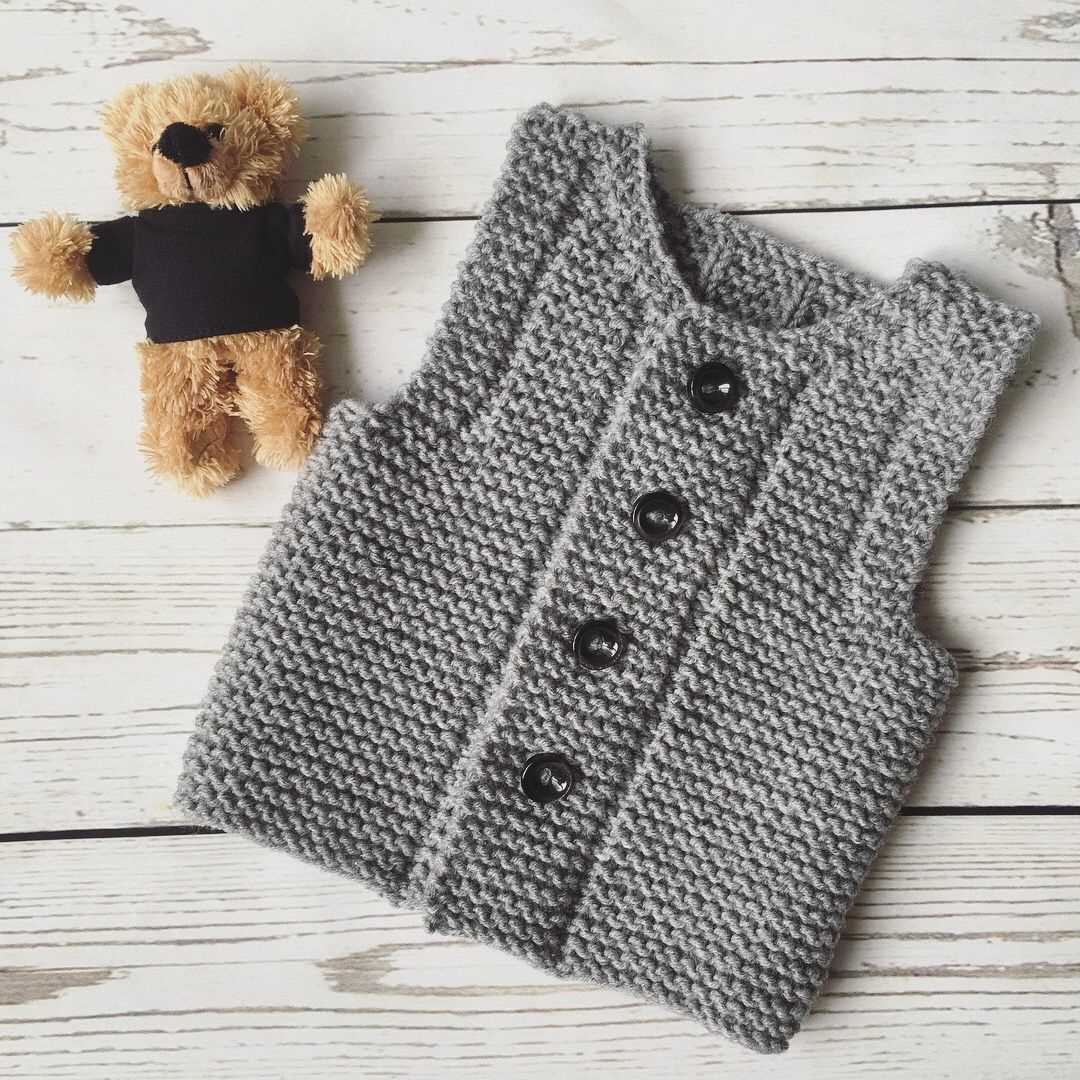 Knitted waistcoat pattern