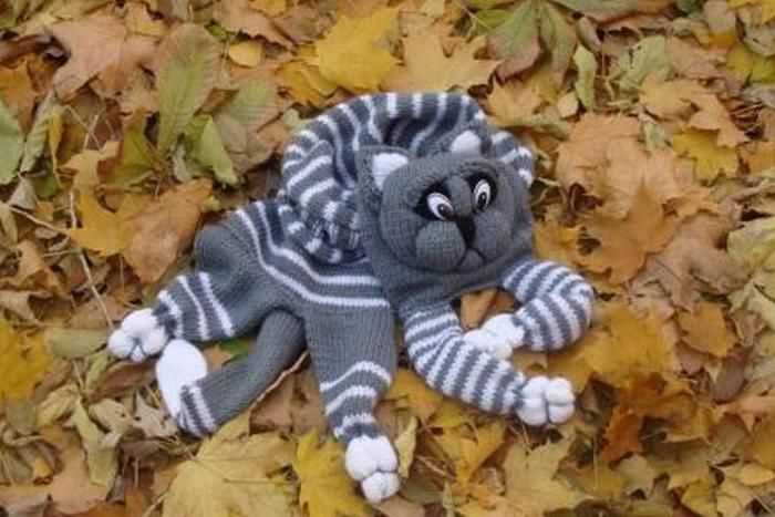 Buzzworthy Knitting Patterns for the Fashionable Bees Bees knees knitting patterns