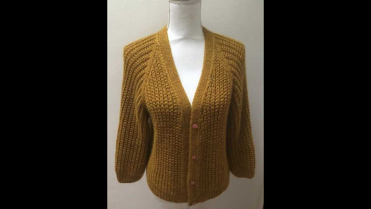 V-neck raglan cardigan knitting pattern