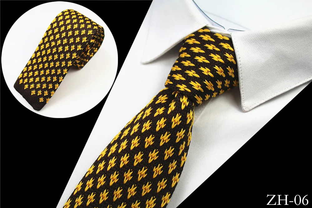Bias knit tie pattern