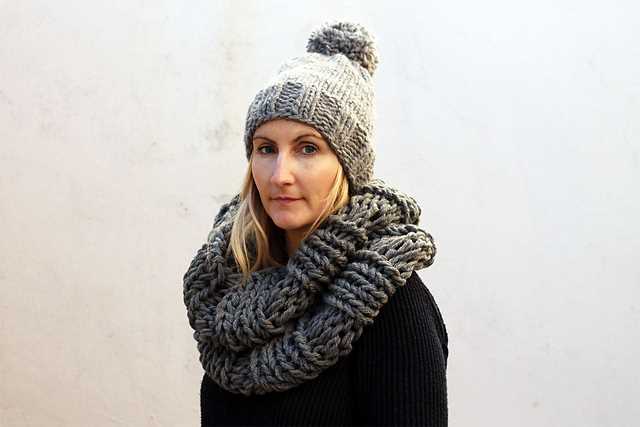 Knitted chunky scarf pattern free