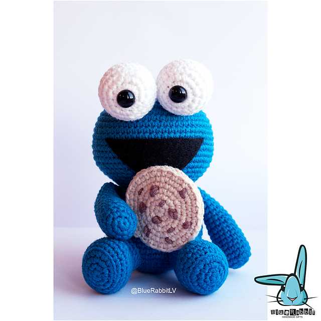 How to Create an Adorable Cookie Monster Knit Hat with this Easy Pattern Cookie monster knit hat pattern