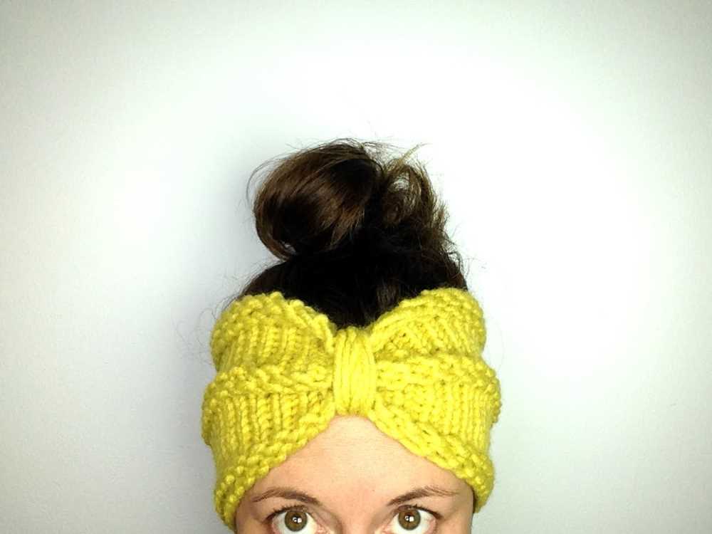 How to Make a Stylish Bow Headband with Knitting Needles Knitted headband bow pattern