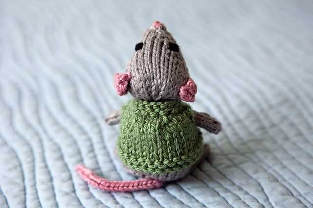 Free knitting pattern for a mouse
