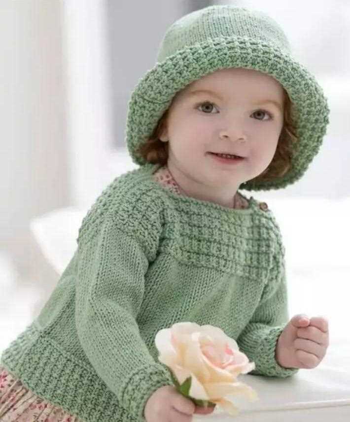 Step-by-Step Guide to Crafting Adorable Sweaters for Babies - Absolutely Free Patterns! Free infant sweater knitting patterns