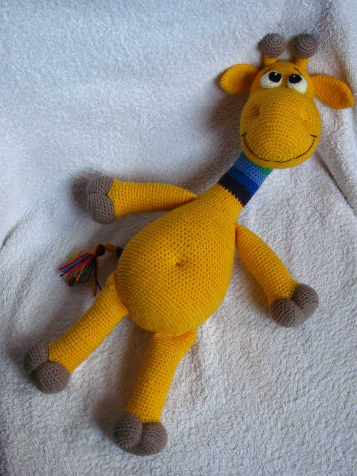 Geoffrey giraffe knitting pattern