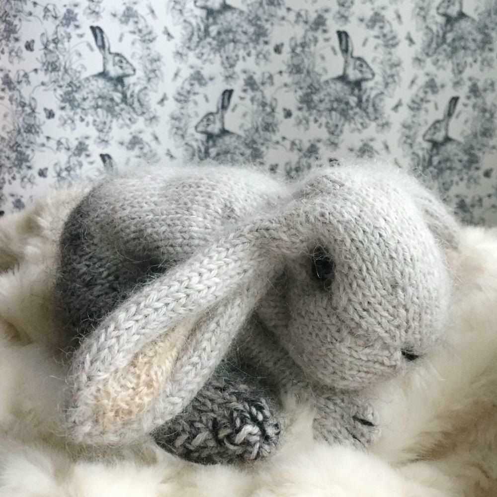 Dot pebbles knitting patterns