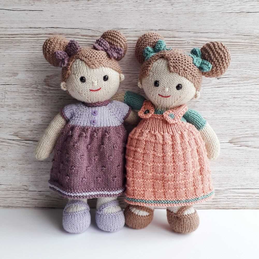 Knitting patterns for toys and dolls
